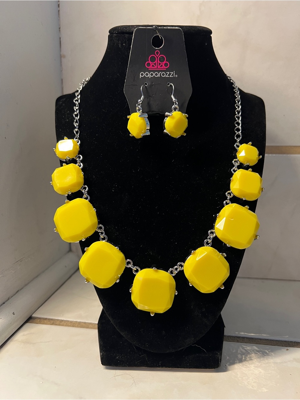 Paparazzi Bright Yellow Faceted Statement Necklace & Earrings